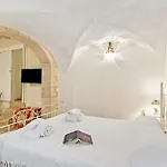 Borgo Hedone With Shared Pool Apartman *