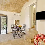 Borgo Hedone With Shared Pool Apartman