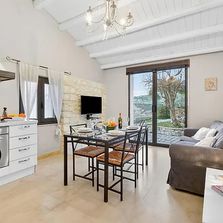 Apartament Borgo Hedone With Shared Pool