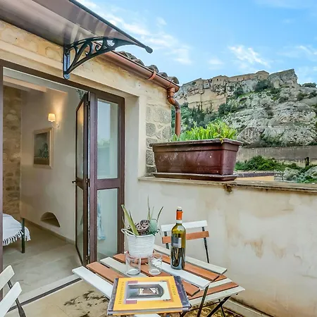 Borgo Hedone With Shared Pool