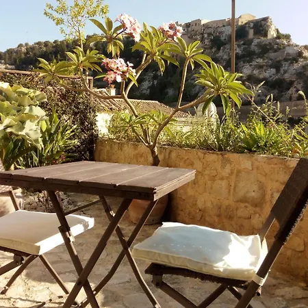 Borgo Hedone With Shared Pool