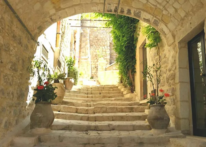 Borgo Hedone *