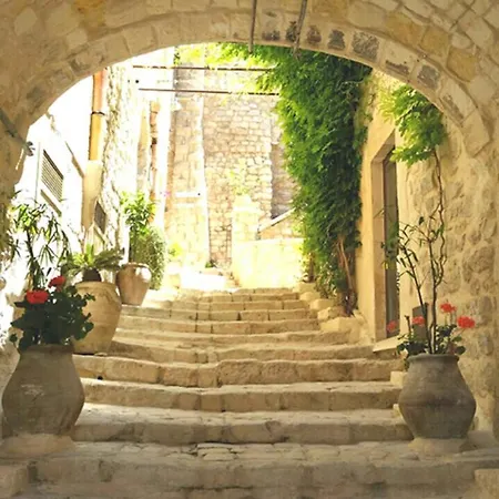 Borgo Hedone *
