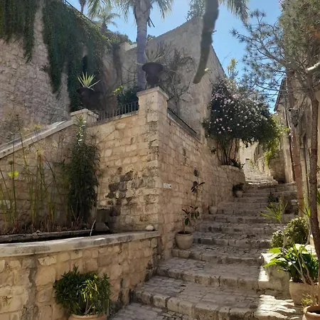 Borgo Hedone With Shared Pool
